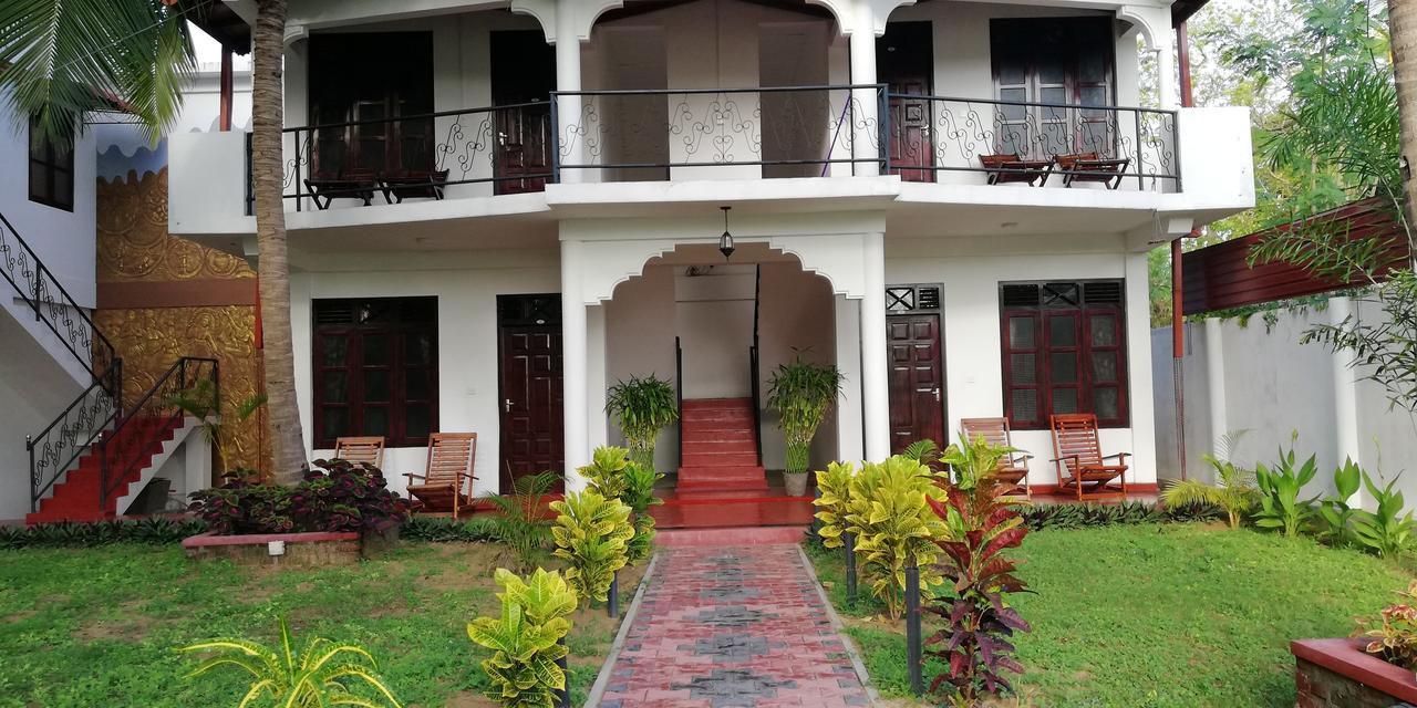 Crescent Sea Resort 닐라벨리 외부 사진